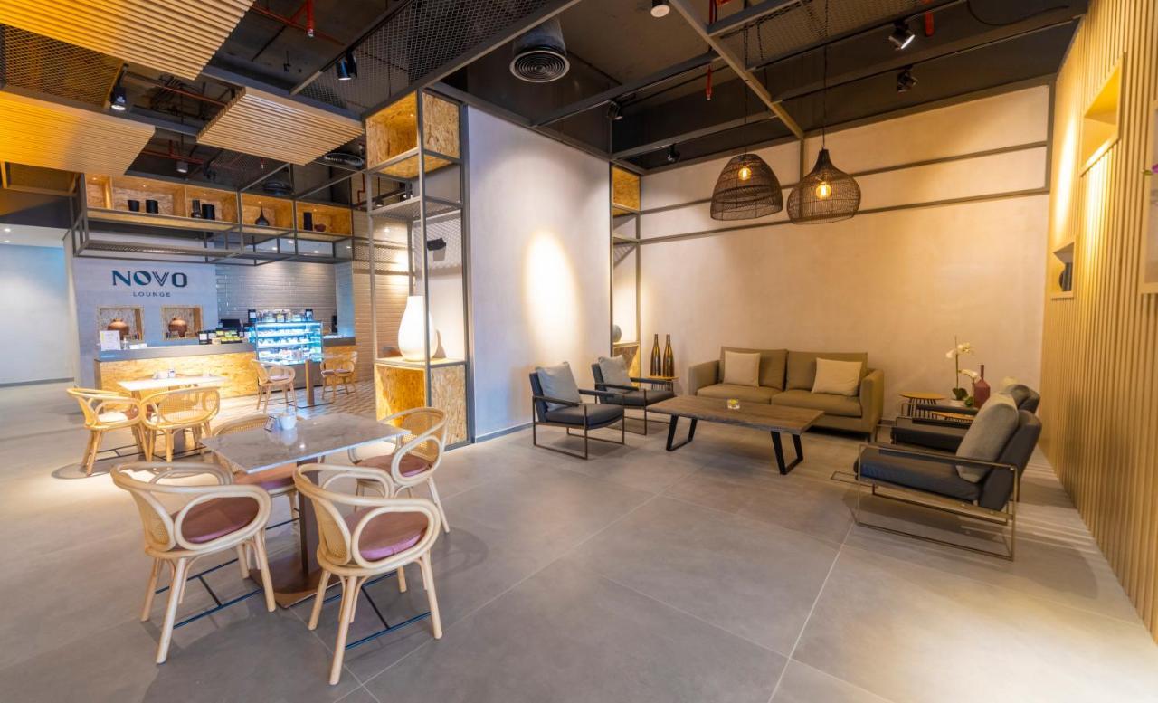 Novotel Jumeirah Village Triangle Dubai Bagian luar foto