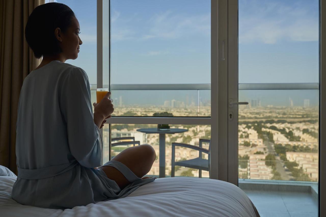 Novotel Jumeirah Village Triangle Dubai Bagian luar foto