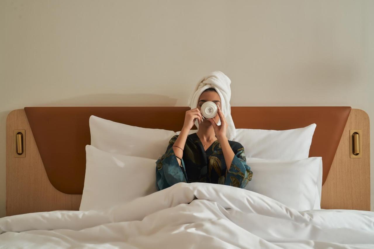 Novotel Jumeirah Village Triangle Dubai Bagian luar foto