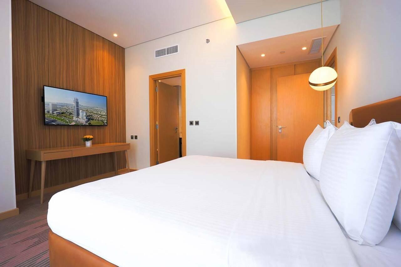 Novotel Jumeirah Village Triangle Dubai Bagian luar foto