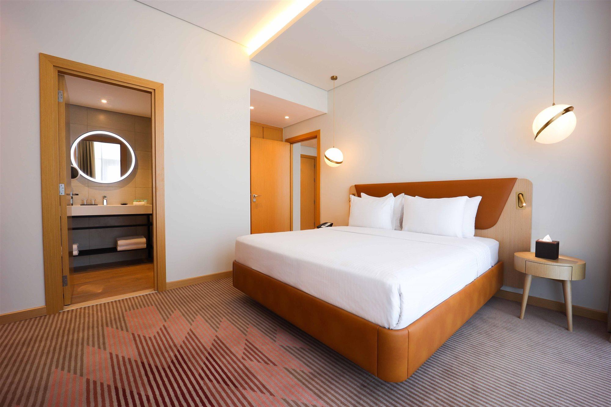 Novotel Jumeirah Village Triangle Dubai Bagian luar foto