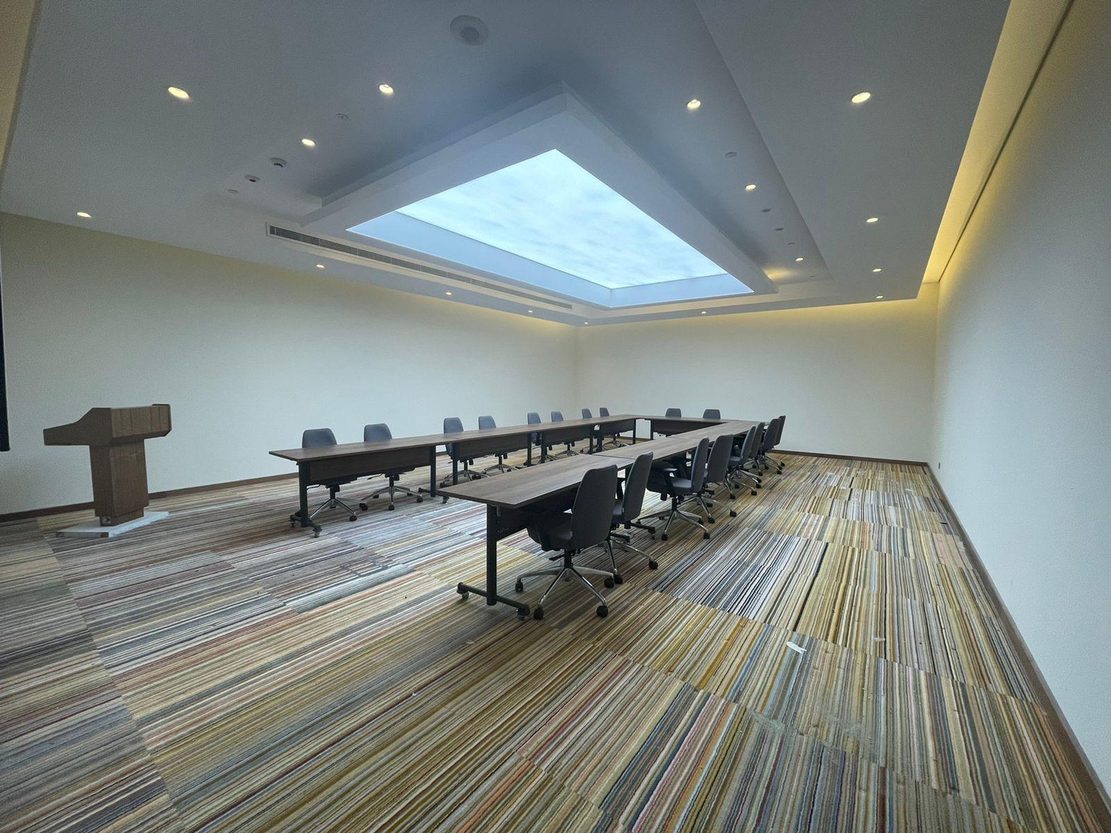 Novotel Jumeirah Village Triangle Dubai Bagian luar foto